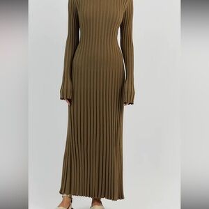 DISSH Long Sleeve Brown Knit Dress